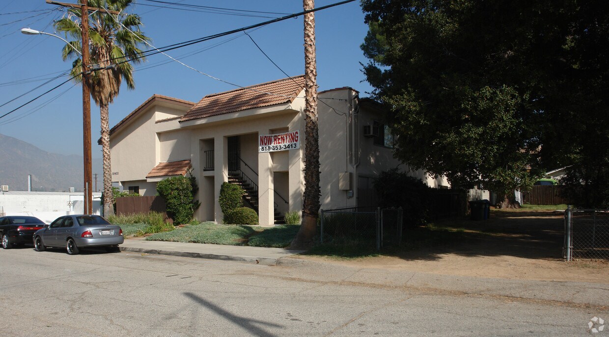 Foto del edificio - 10422 Eldora Ave