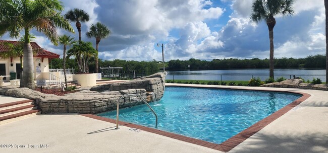 Foto del edificio - 2577 Sykes Creek Dr