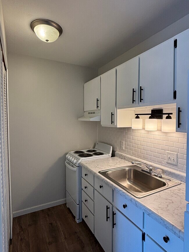 Foto del edificio - 2275 N Cable Rd