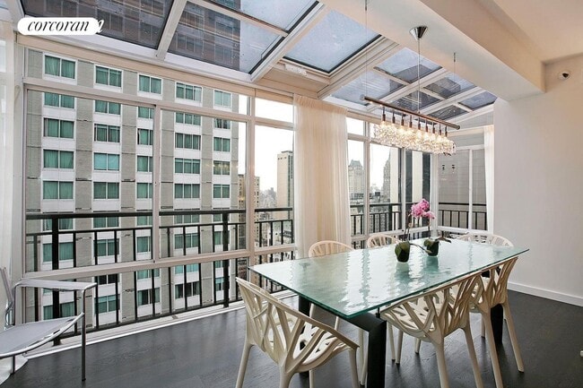 Building Photo - 112 W 56th St