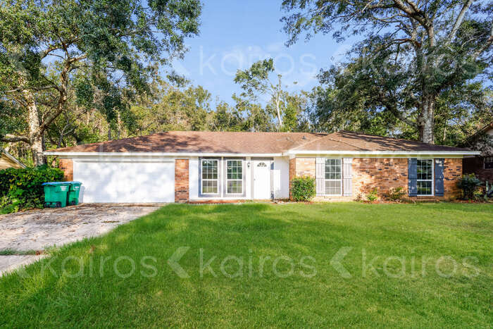 Foto principal - 13030 Depew Rd