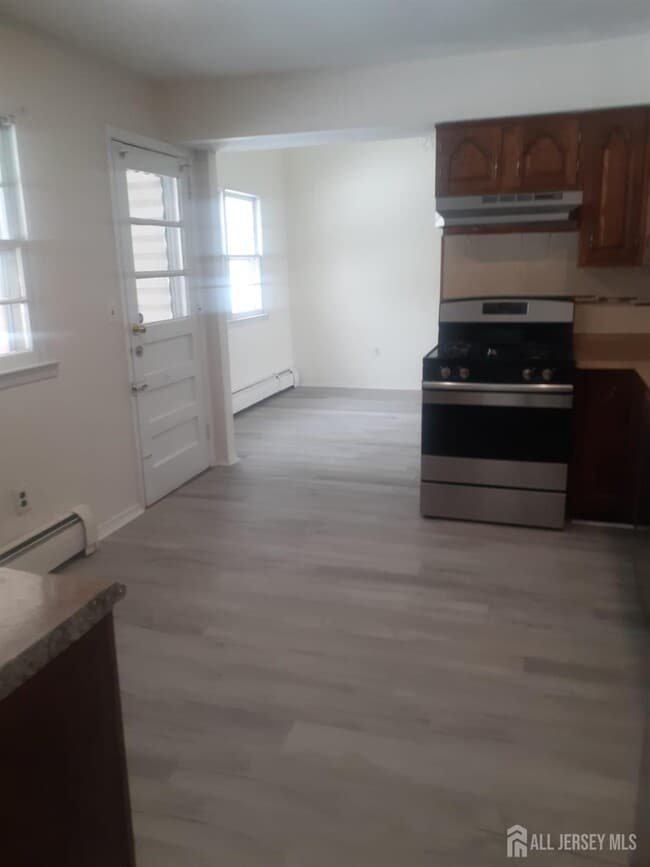 Foto del edificio - 1776 Oak Tree Rd