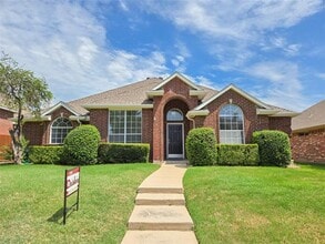 Building Photo - 11144 Creekwood Dr