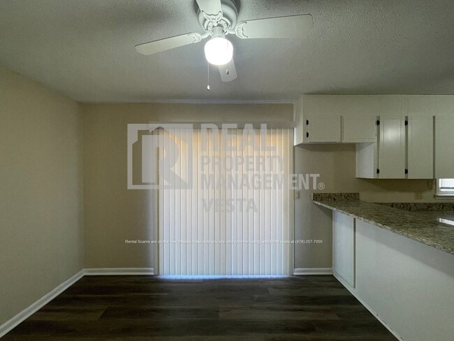 Foto del edificio - 102 Trippi Terrace