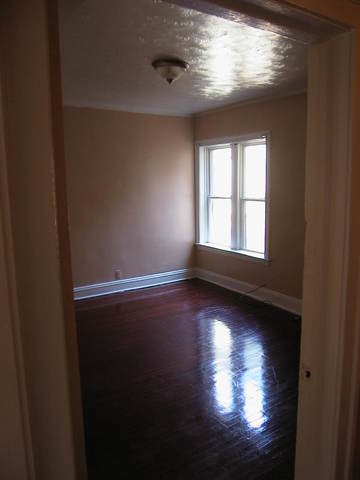 Building Photo - 7731 S Kingston Ave