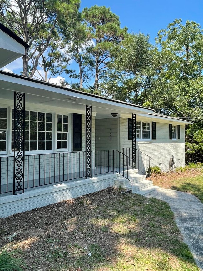 Building Photo - 3 Bedroom 2 Bath House in Stiles Point - J...