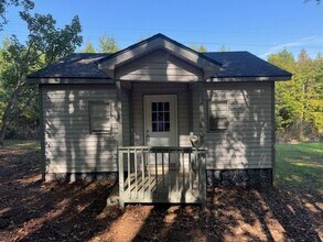Building Photo - 613 Patillo Rd