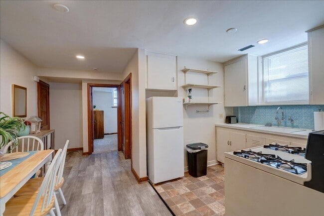 Building Photo - 2632 Stevens St