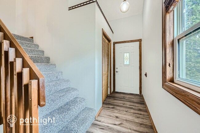 Building Photo - 1002 Ashland Avenue