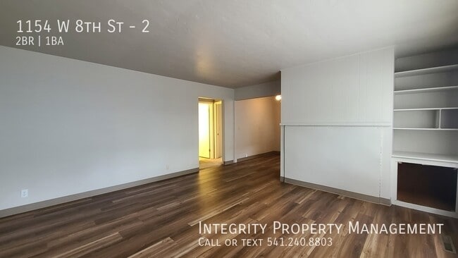 Building Photo - 1154 W 8th St