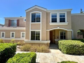 Building Photo - 911 Brea Ln