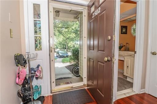 Building Photo - 2502 Cricket Cir