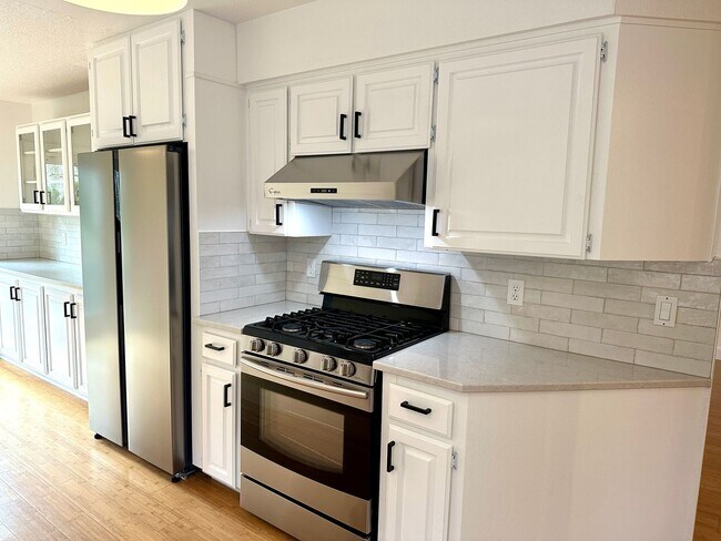 Building Photo - Private escape in Lake Oswego