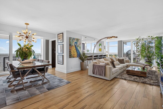 Building Photo - 1370 S Ocean Blvd