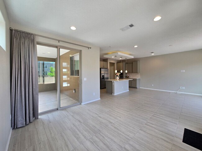Foto del edificio - Modern Santa Fe Townhome