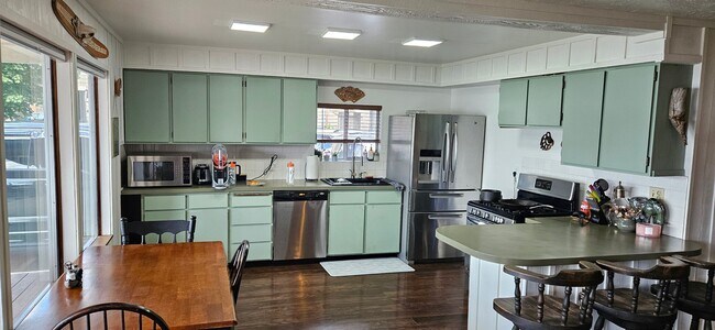 Foto del edificio - 14128 N Meadow Ln