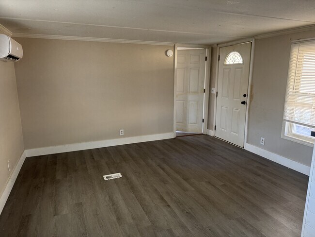 Foto del edificio - 442 Mush Creek Rd