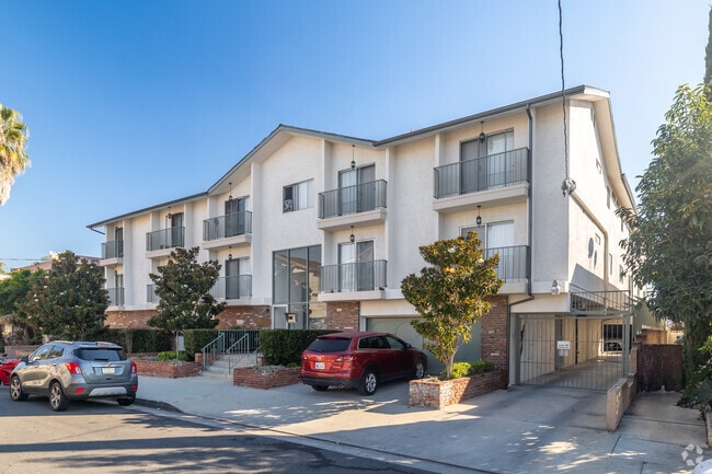 Building Photo - 11520 Menlo Ave