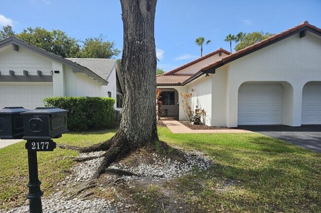 Foto del edificio - 2177 Montpeliar