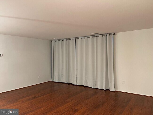 Foto del edificio - 3340 Huntley Sq Dr