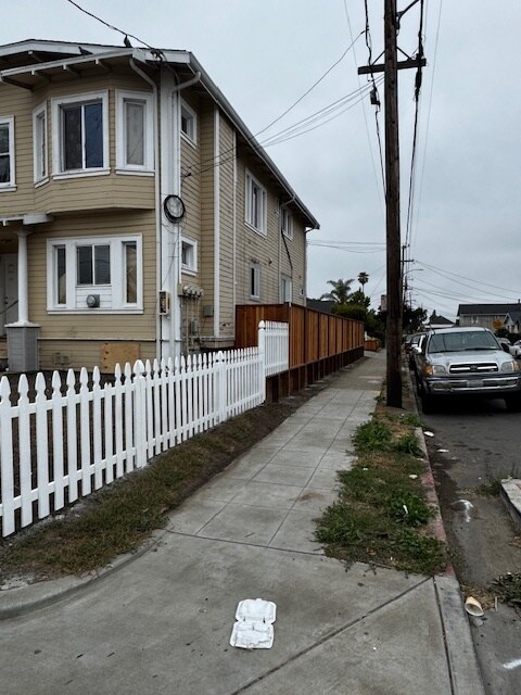 Foto del edificio - 1700 92nd Ave