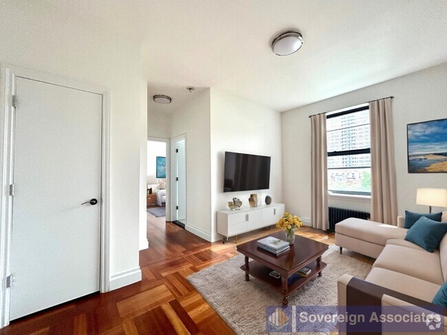 Building Photo - 607 W 137th St