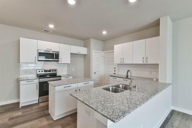 Foto del edificio - 25555 Starling Ln