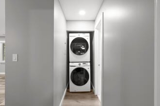 Interior Photo - Elizabeth Green