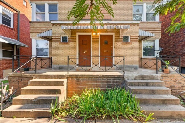 Building Photo - 4939 Pernod Ave