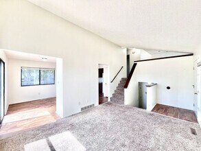 Building Photo - 706 SW 22nd St
