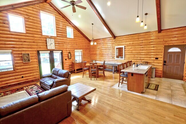Building Photo - 26 Dunbar Rd