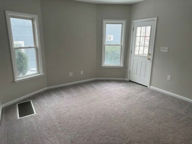 Foto del edificio - 3449 Erin Ave