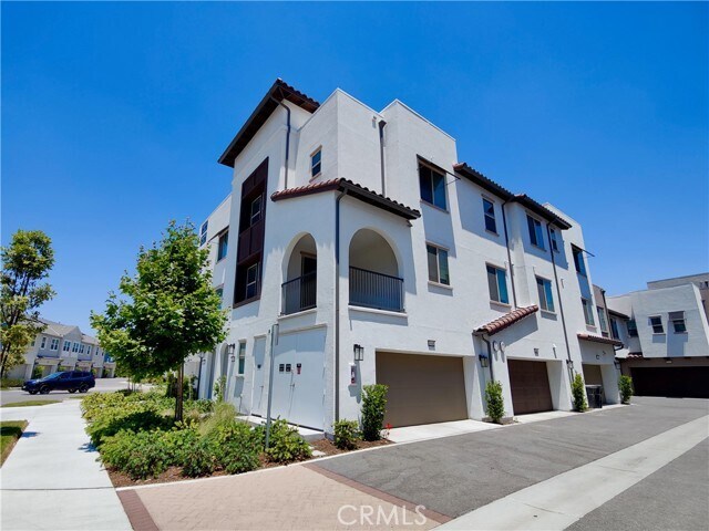 Foto principal - 15945 Bravery Ave