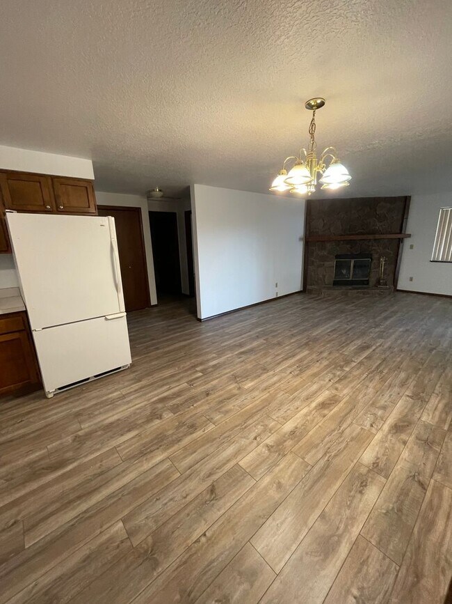 Building Photo - Great Home in Tigard