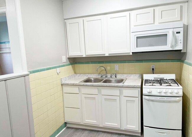 Foto del edificio - 3025 Clifton Ave