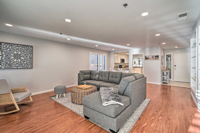 Foto del edificio - 220 Palmetto Ave