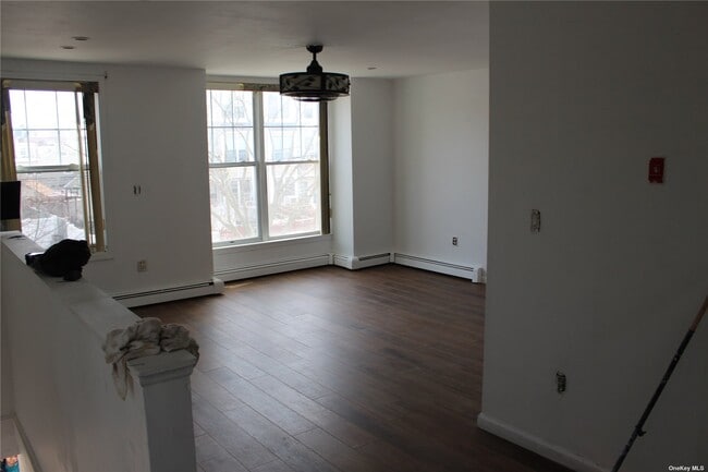 Building Photo - 337 Beach 42nd St