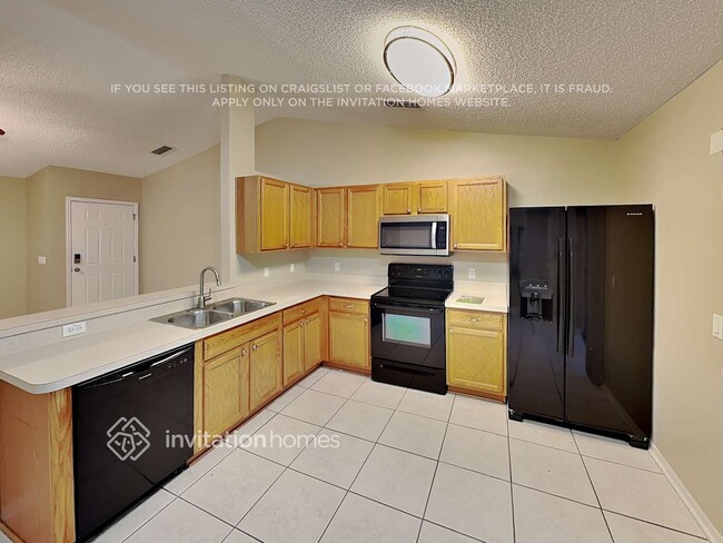 Building Photo - 3442 Commerce Ave