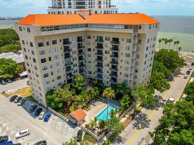 Foto del edificio - 2109 Bayshore Blvd