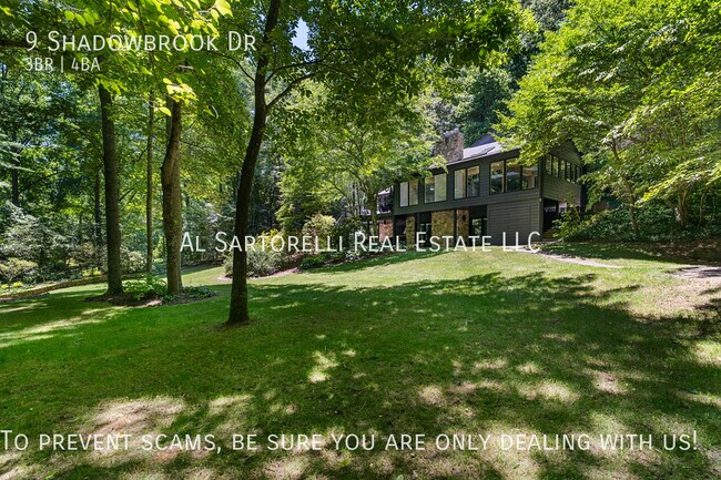 Foto del edificio - 9 Shadowbrook Dr