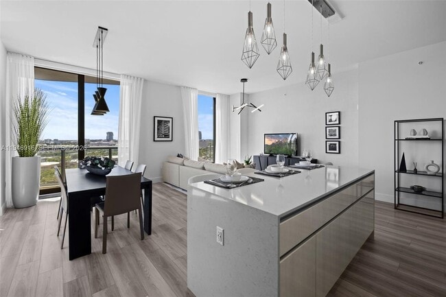 Foto del edificio - 101 Diplomat Pkwy