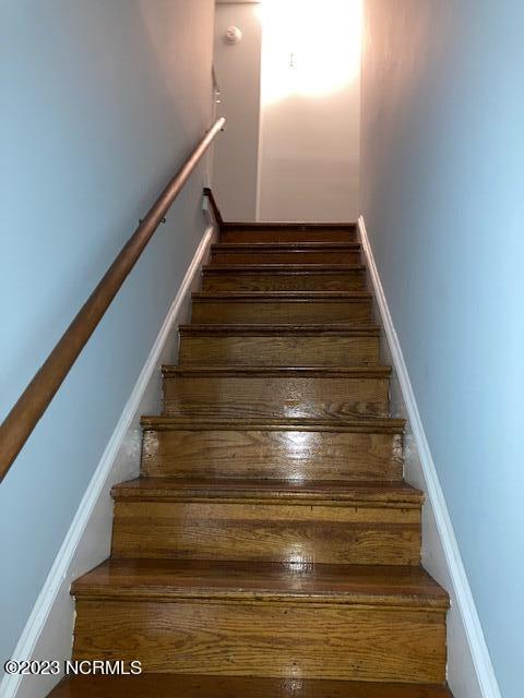 Foto del edificio - 1302 E 14th St