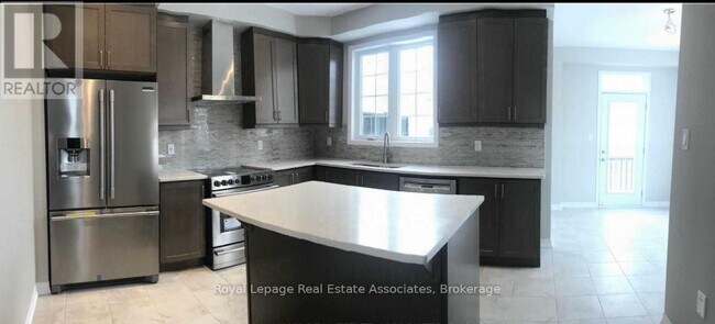 Building Photo - 3445 George Savage Ave