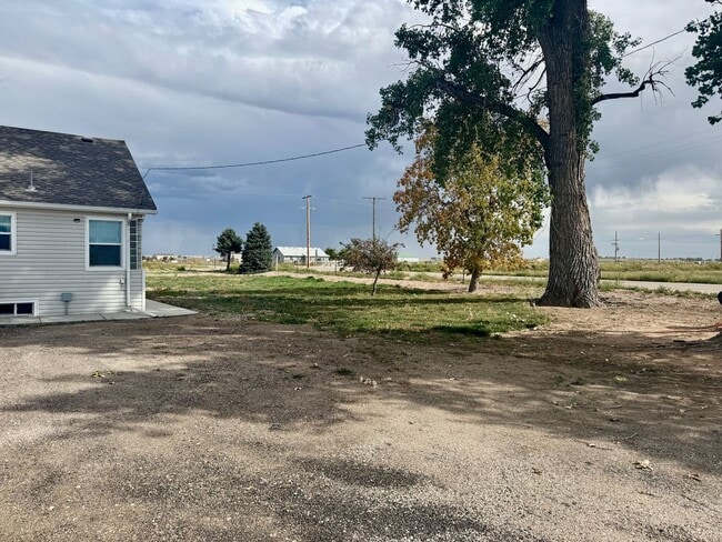 Building Photo - Home Sweet Home HORSE Property