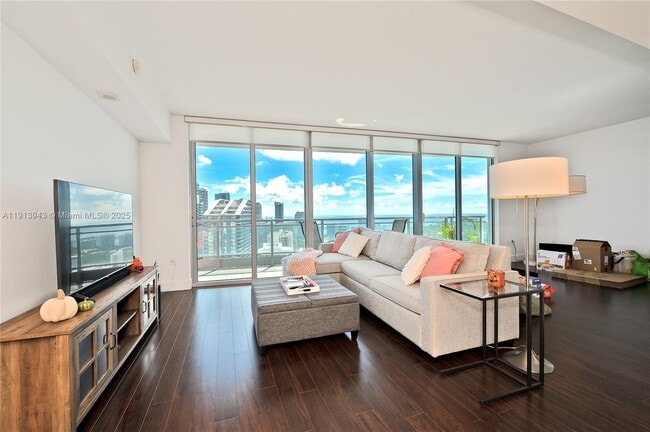 Foto del edificio - 92 SW 3rd St