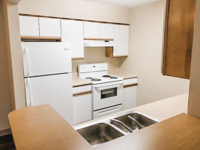 Building Photo - 2104 Stirrup Ln
