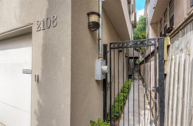 Foto del edificio - 2108 Driscoll St