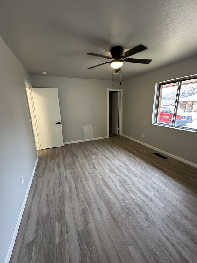 Building Photo - 2037 NW 32nd Terrace