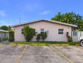 Building Photo - 2711 NW 1st St