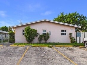 Building Photo - 2711 NW 1st St